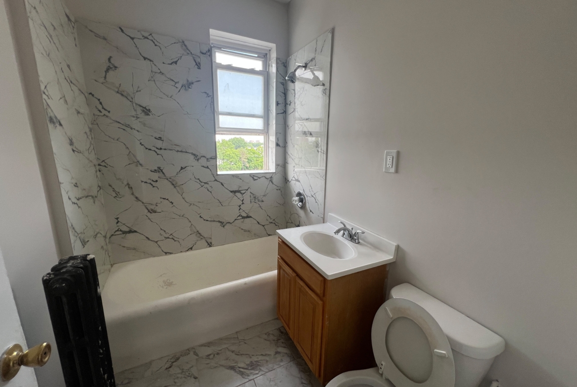 75 N 7th Street. Apt. 302