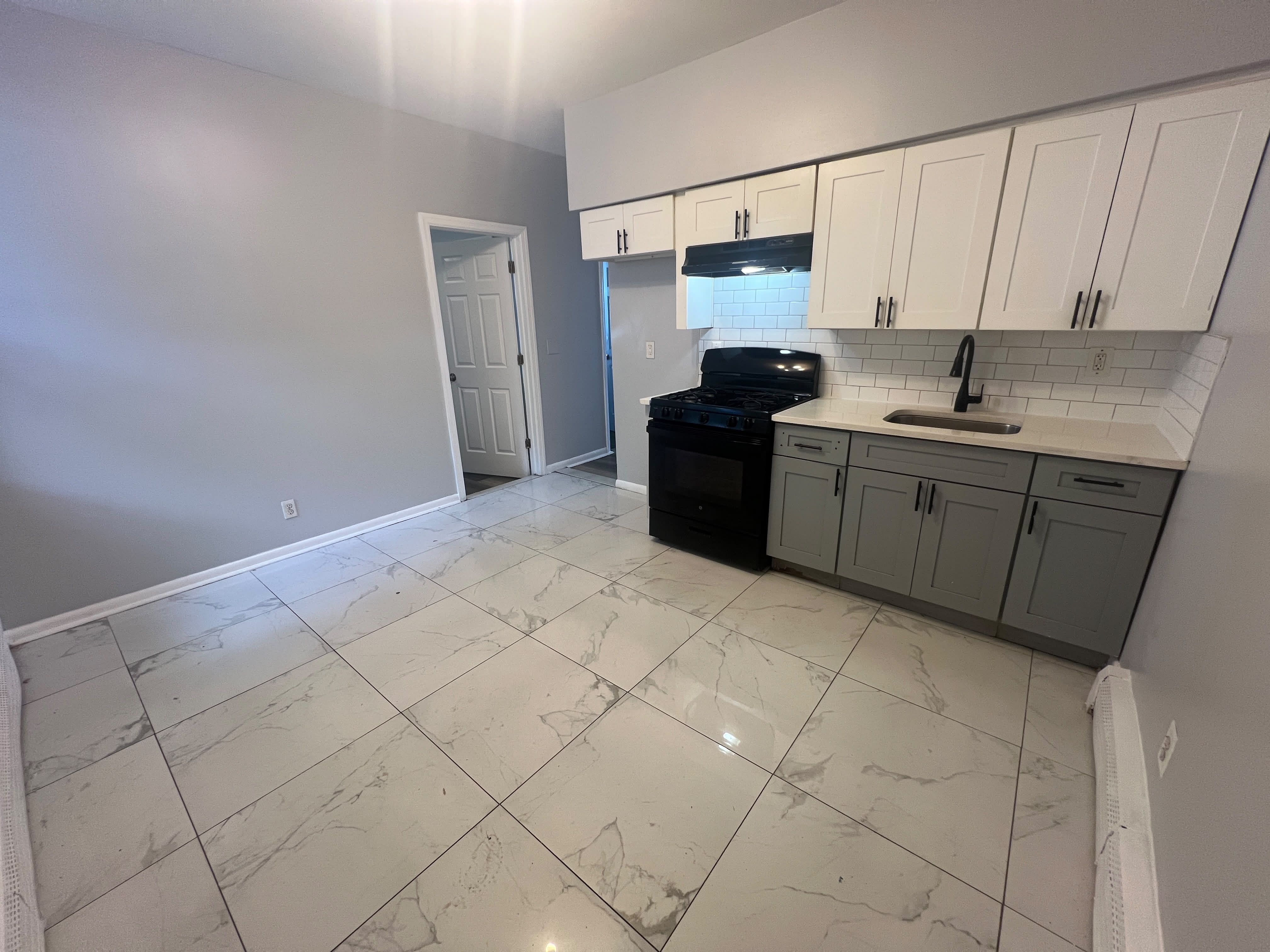 39 North 3rd St. Apt. 1R