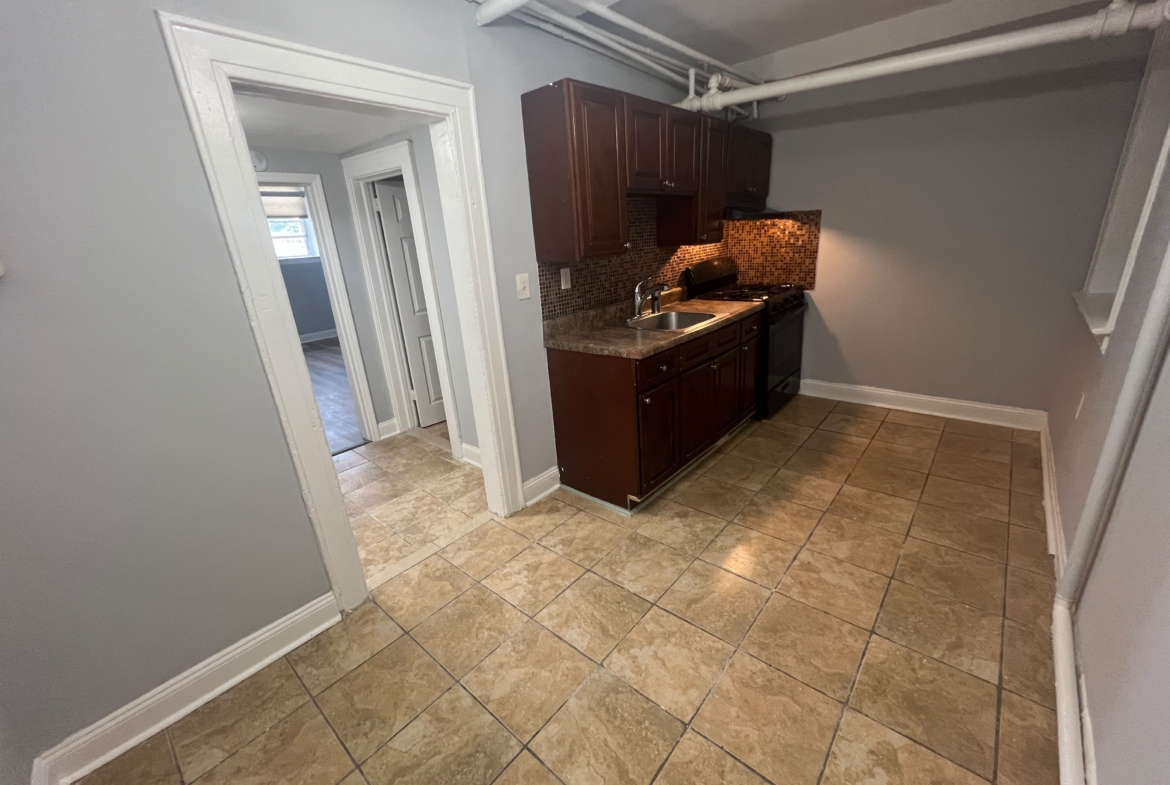 75 N 7th St. Apt. B1