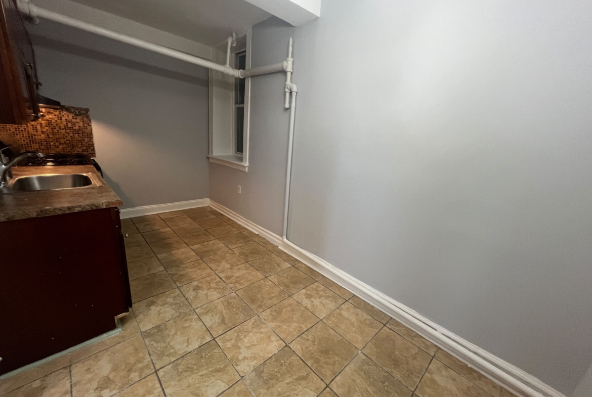 75 N 7th St. Apt. B1