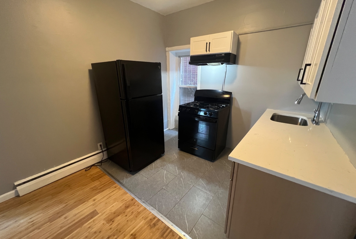 300 Watchung Ave. Apt. 2