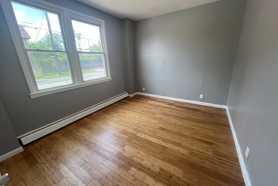 300 Watchung Ave. Apt. 2
