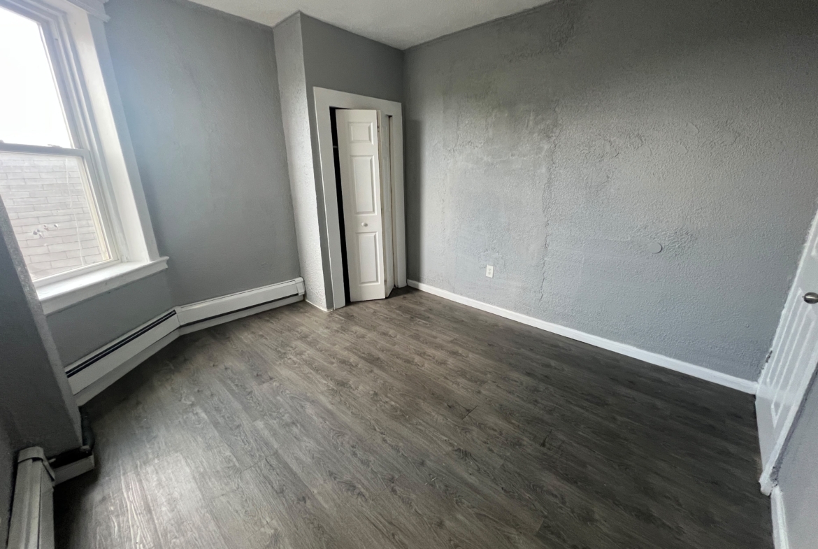 300 Watchung Ave. Apt. 7