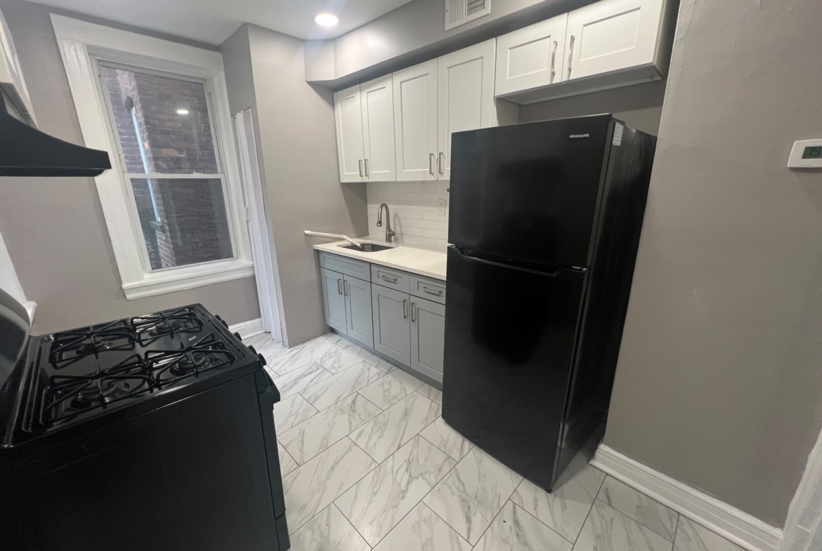 309 Park Ave. Apt. 2B