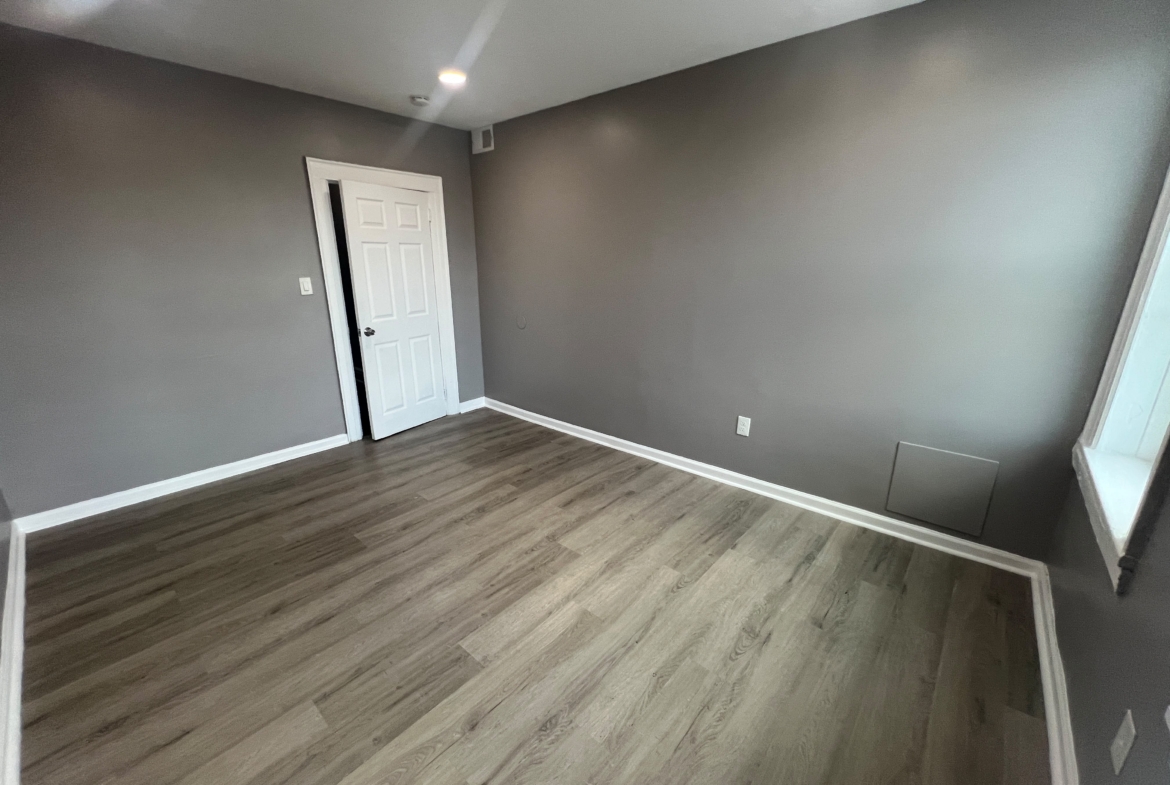 309 Park Ave. Apt. 2B