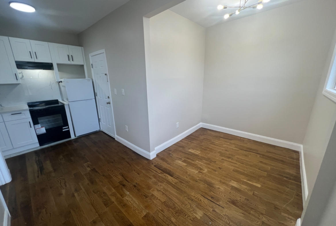 276 Broadway. Apt. 6