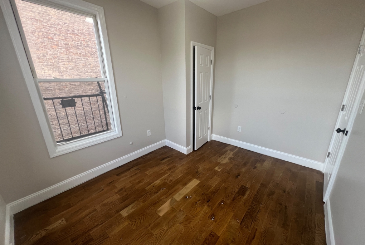276 Broadway. Apt. 6