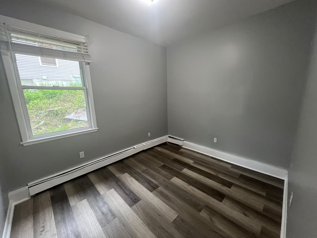 39 N 3rd St, Apt 1L