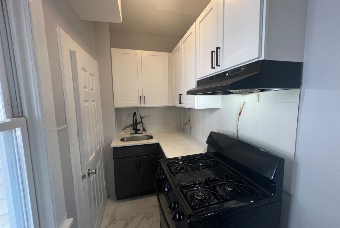326 Grand St. Apt. 2R
