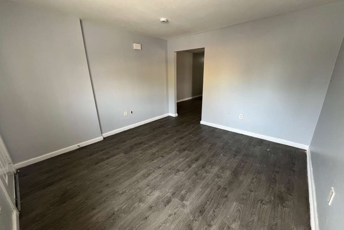 56 Wall St. Apt. 3