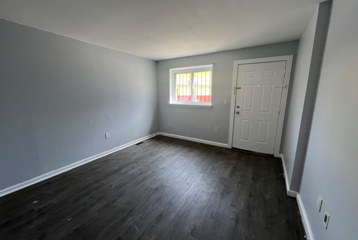 56 Wall St. Apt. 3