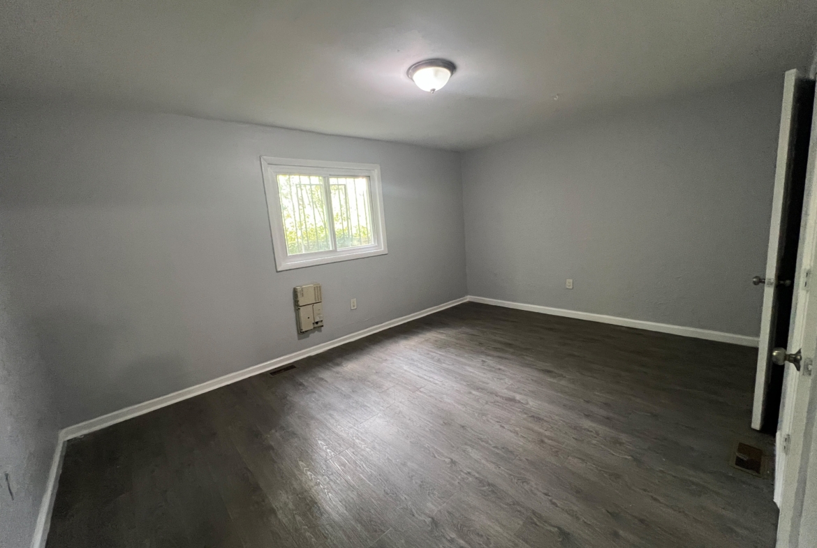 56 Wall St. Apt. 3
