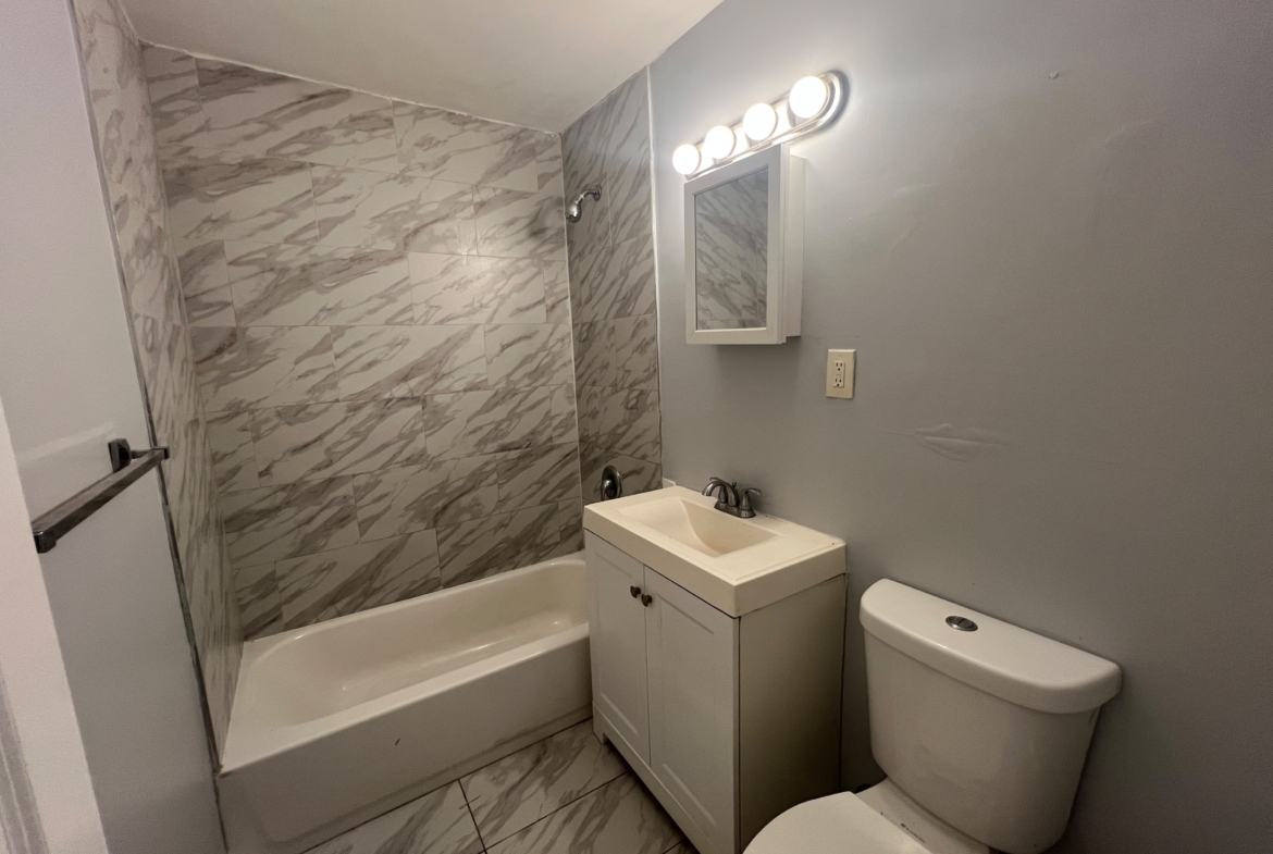 56 Wall St. Apt. 3
