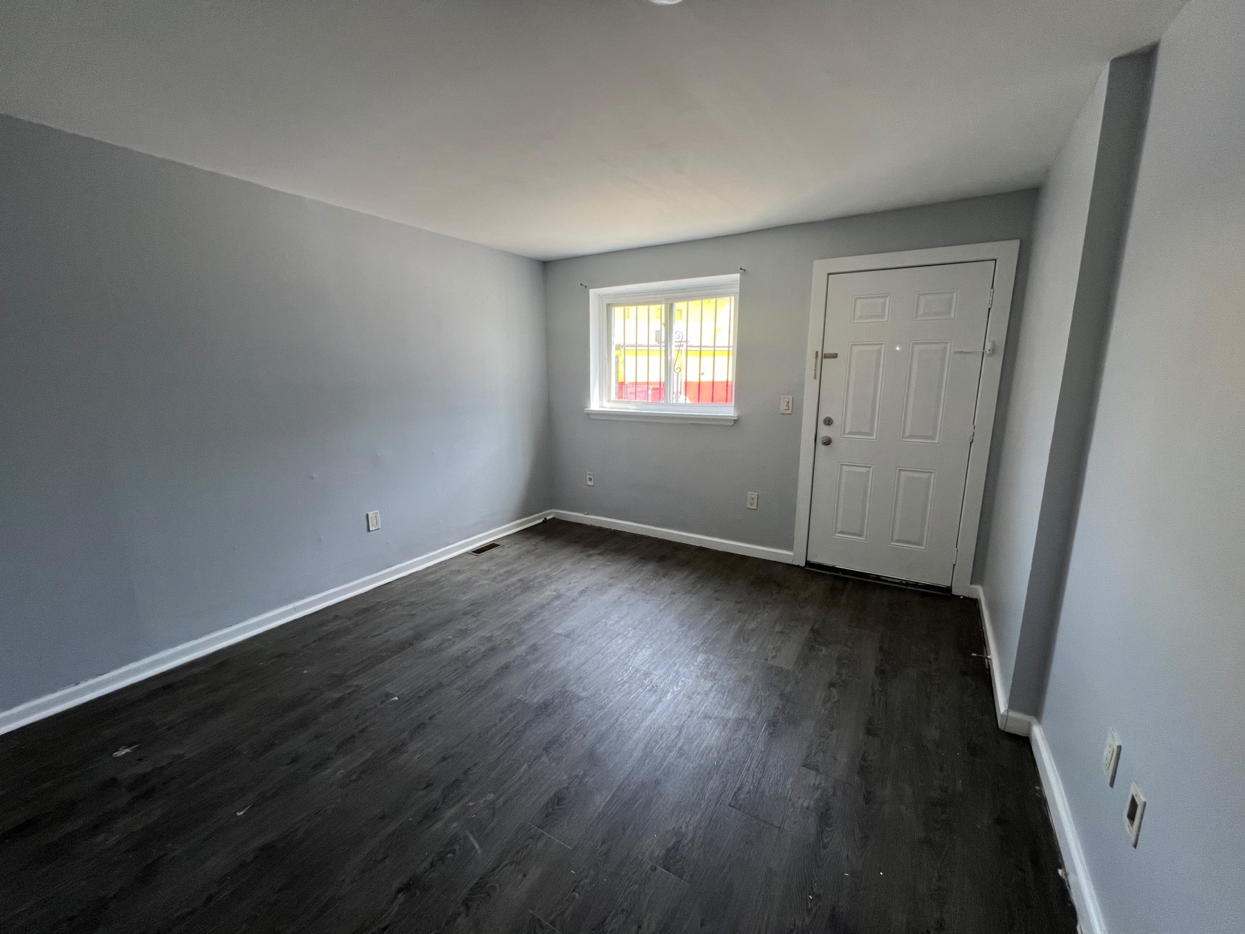 56 Wall St. Apt. 3