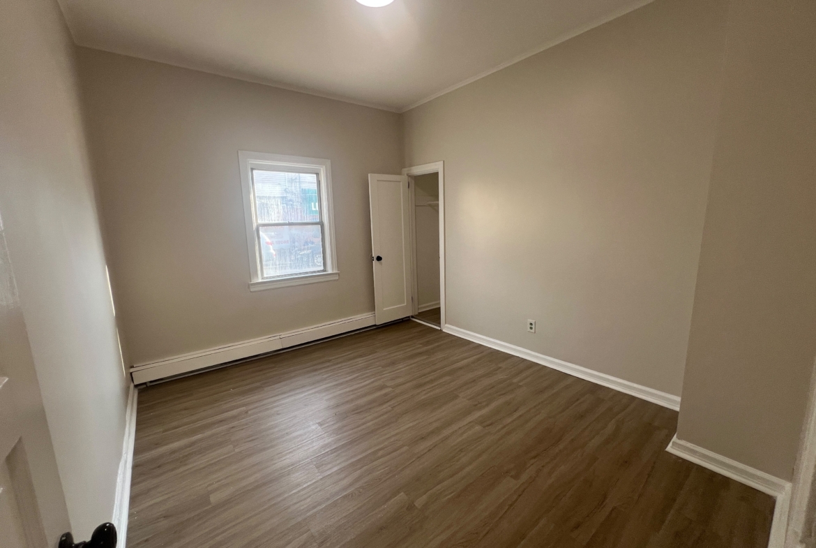 95 Cedar St. Apt. 1