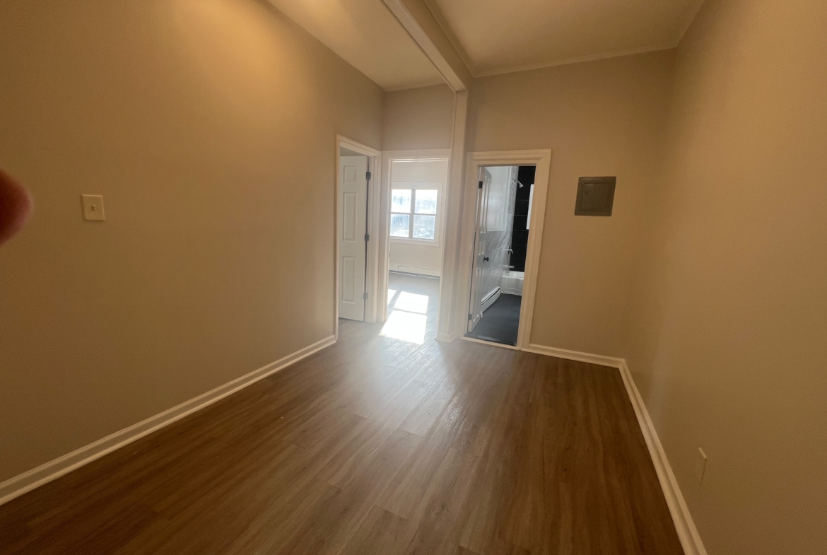 95 Cedar St. Apt. 1
