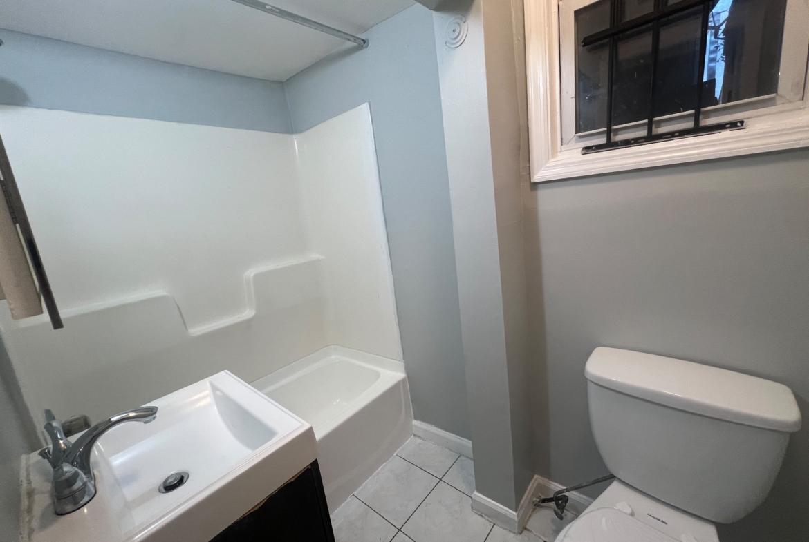 34 Passaic St. Apt. 4