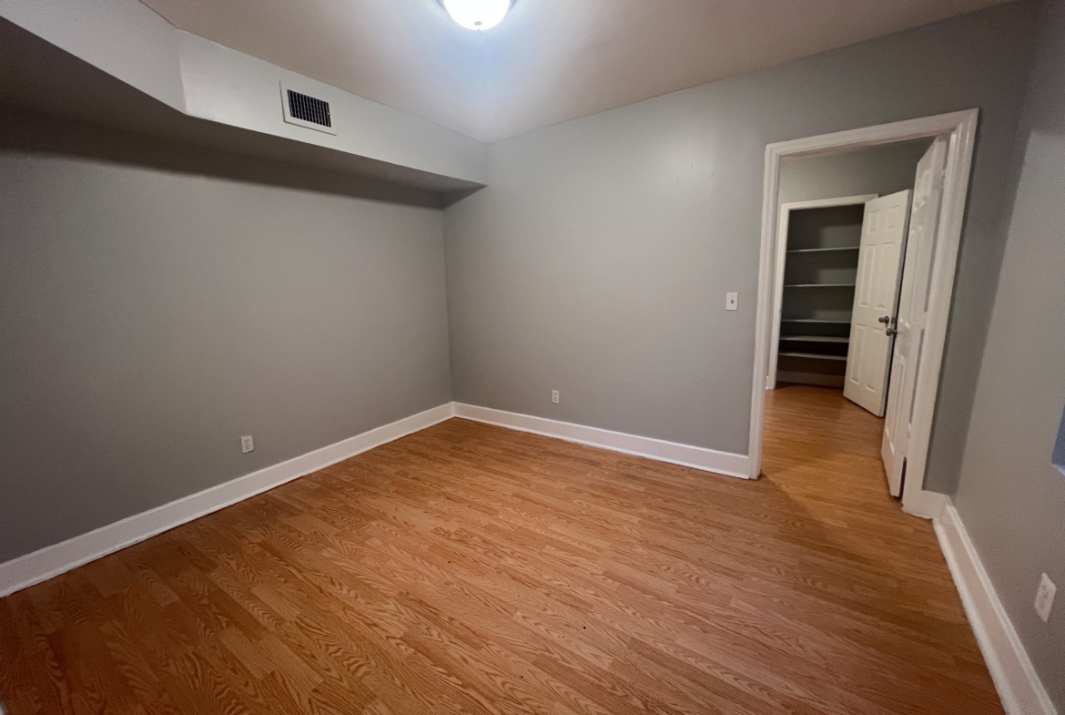 34 Passaic St. Apt. 4