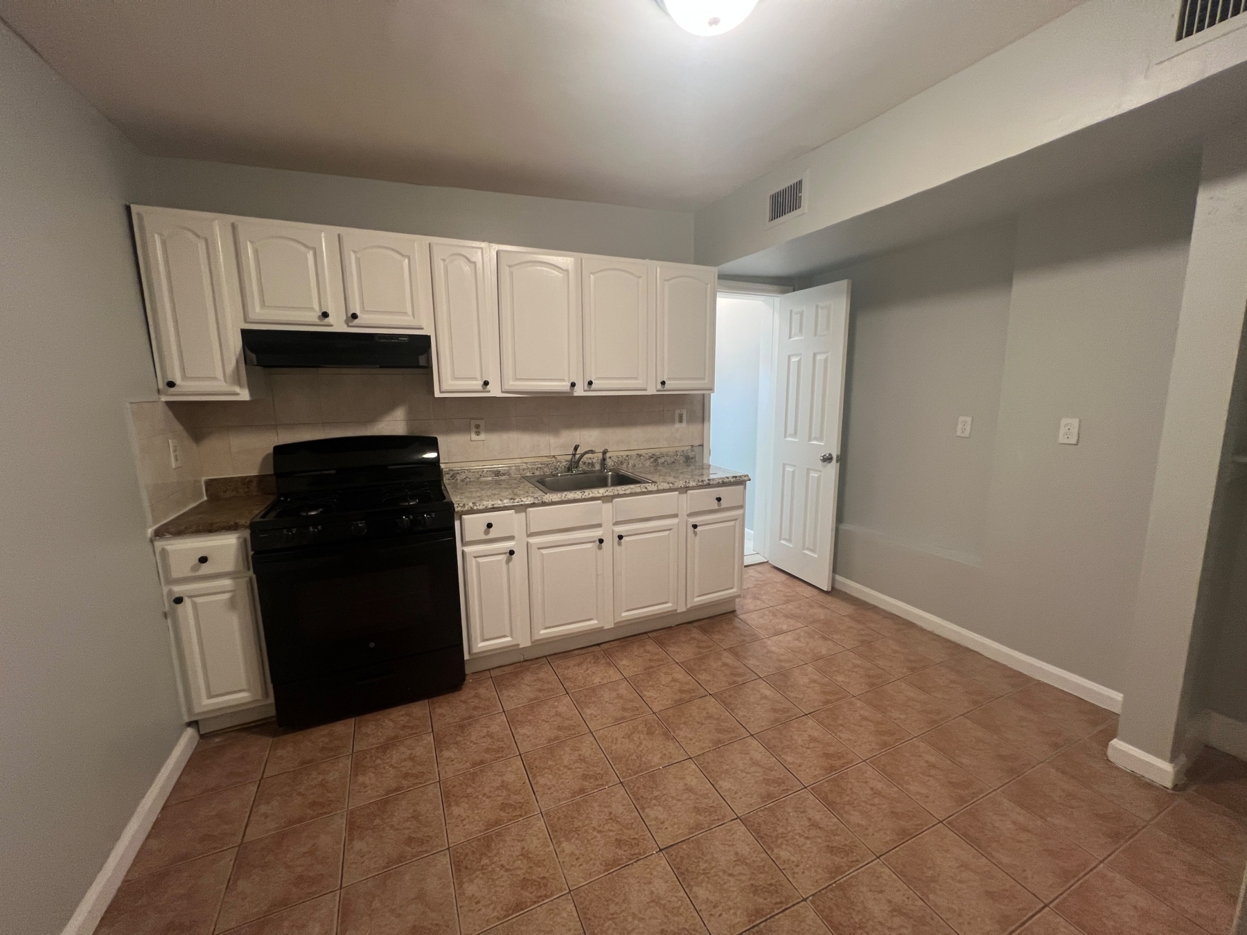 34 Passaic St. Apt. 4