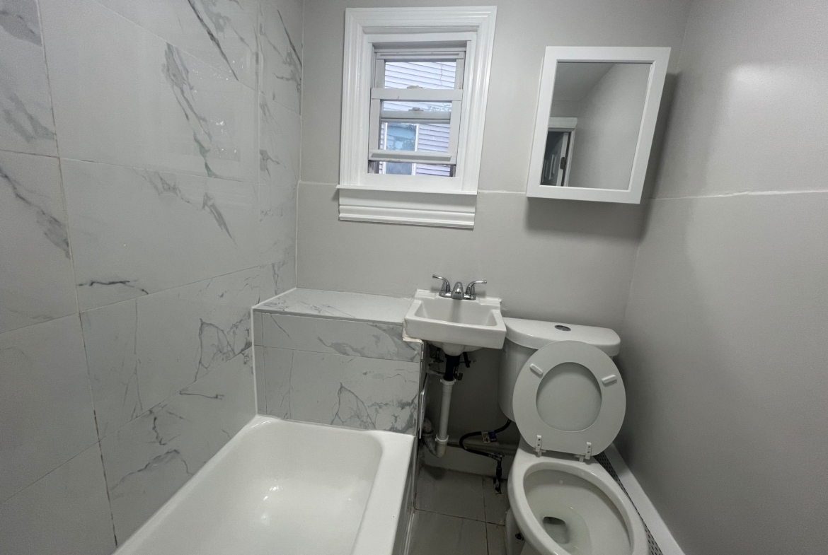 315 Marshall St. Apt 2