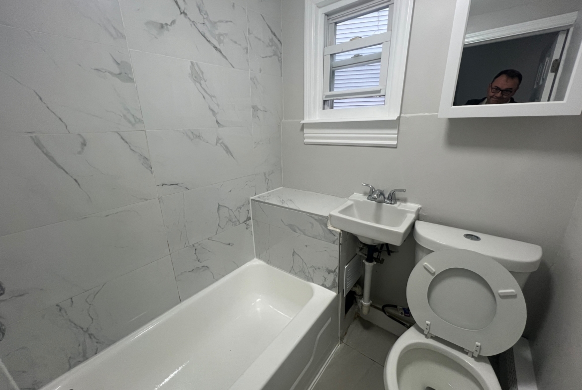 315 Marshall St. Apt 2