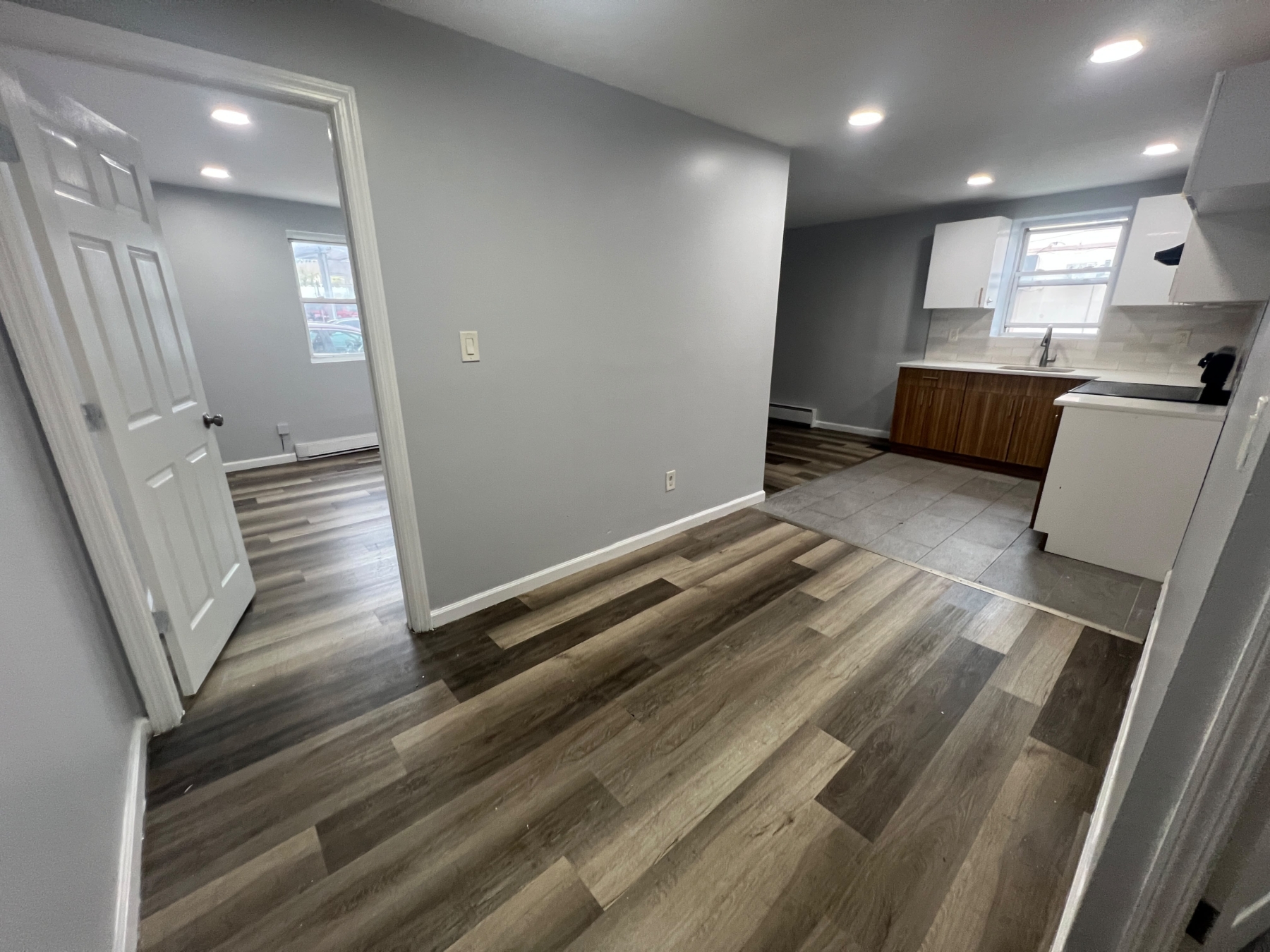 122 Central Ave. Apt A