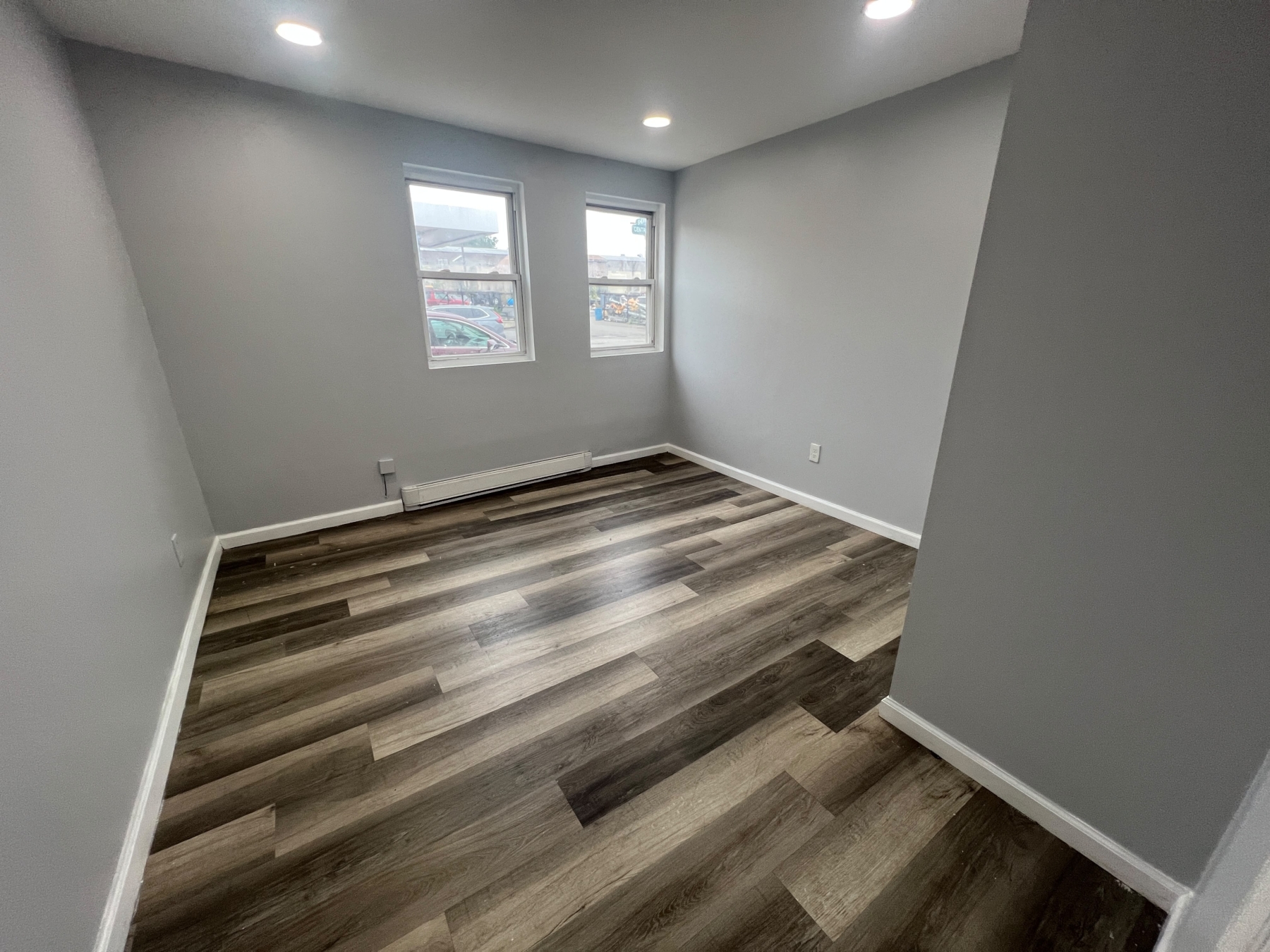 122 Central Ave. Apt A