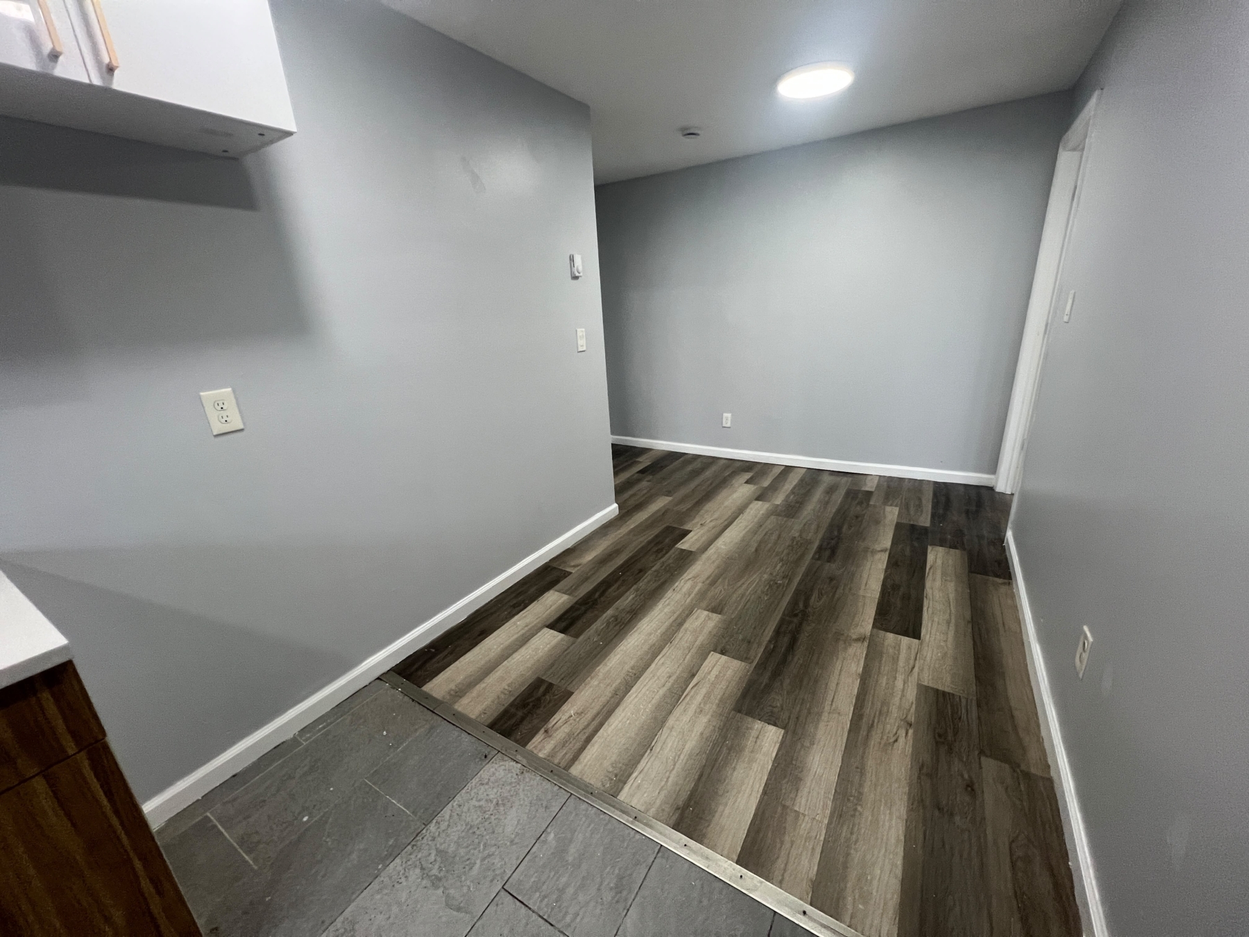 122 Central Ave. Apt A