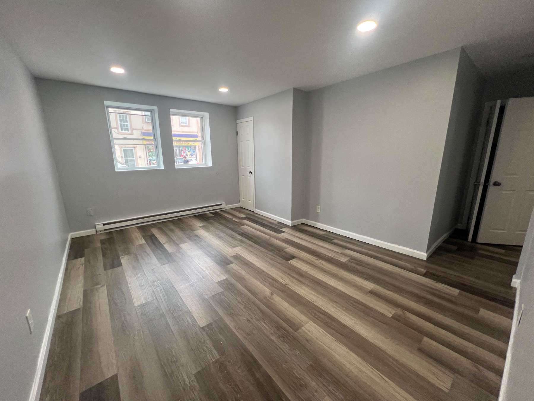 122 Central Ave. Apt A