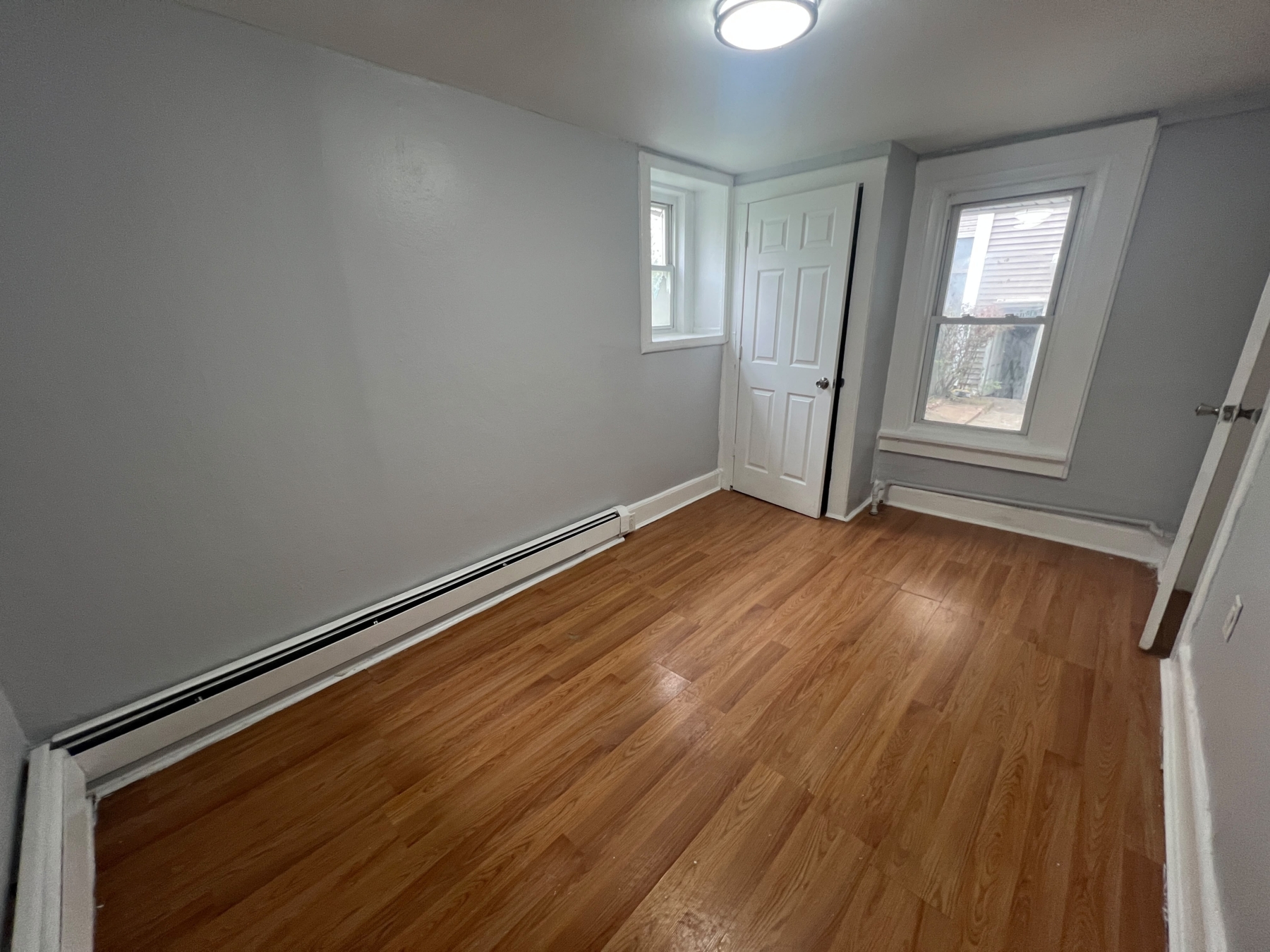 326 Grand Apt. 1R