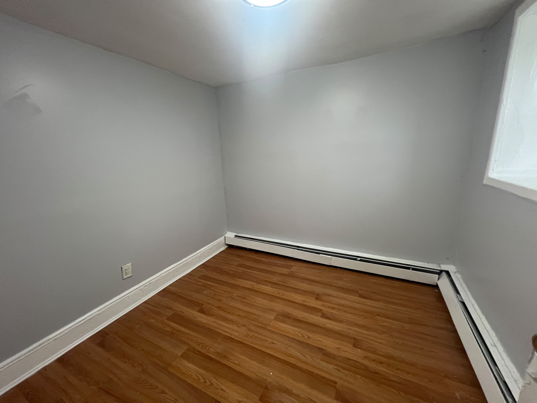 326 Grand Apt. 1R