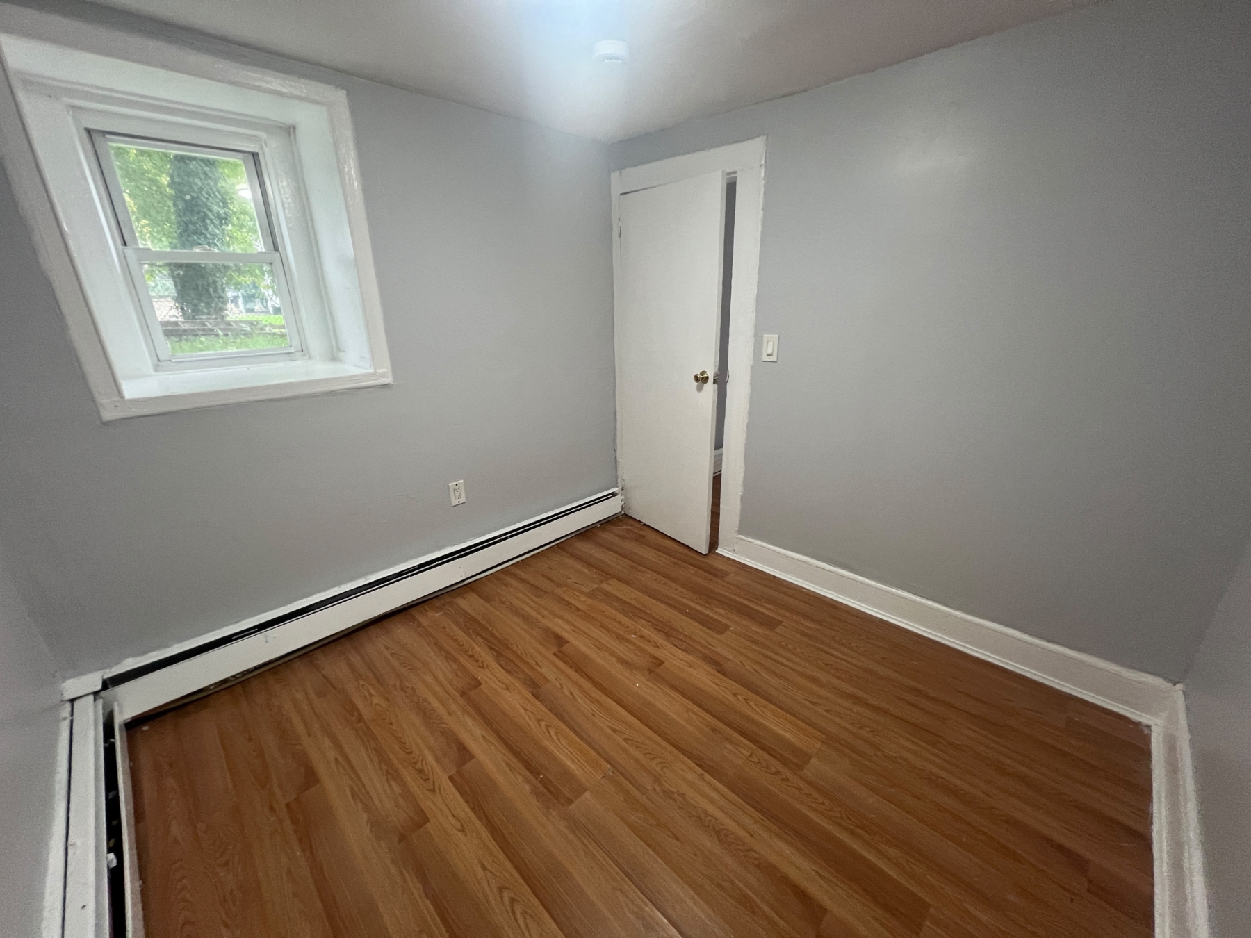 326 Grand Apt. 1R
