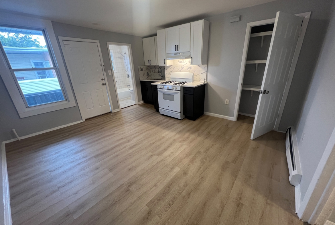 326 Grand St. Apt. 3F