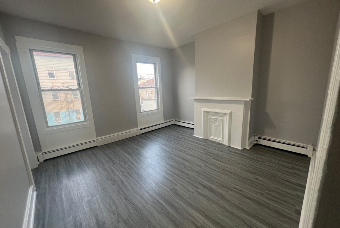 76 4th Ave. Apt. 2