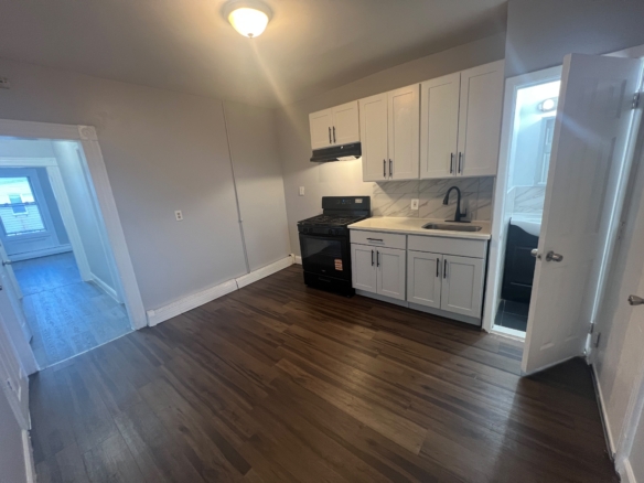 76 4th Ave. Apt. 3