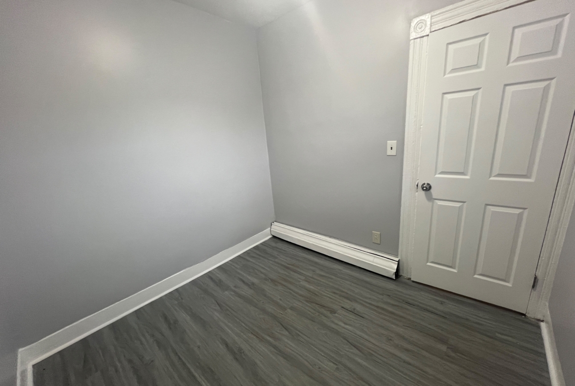 76 4th Ave. Apt. 3