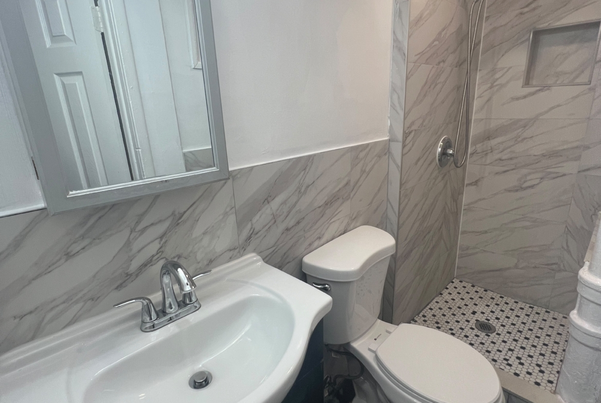 76 4th Ave. Apt. 3