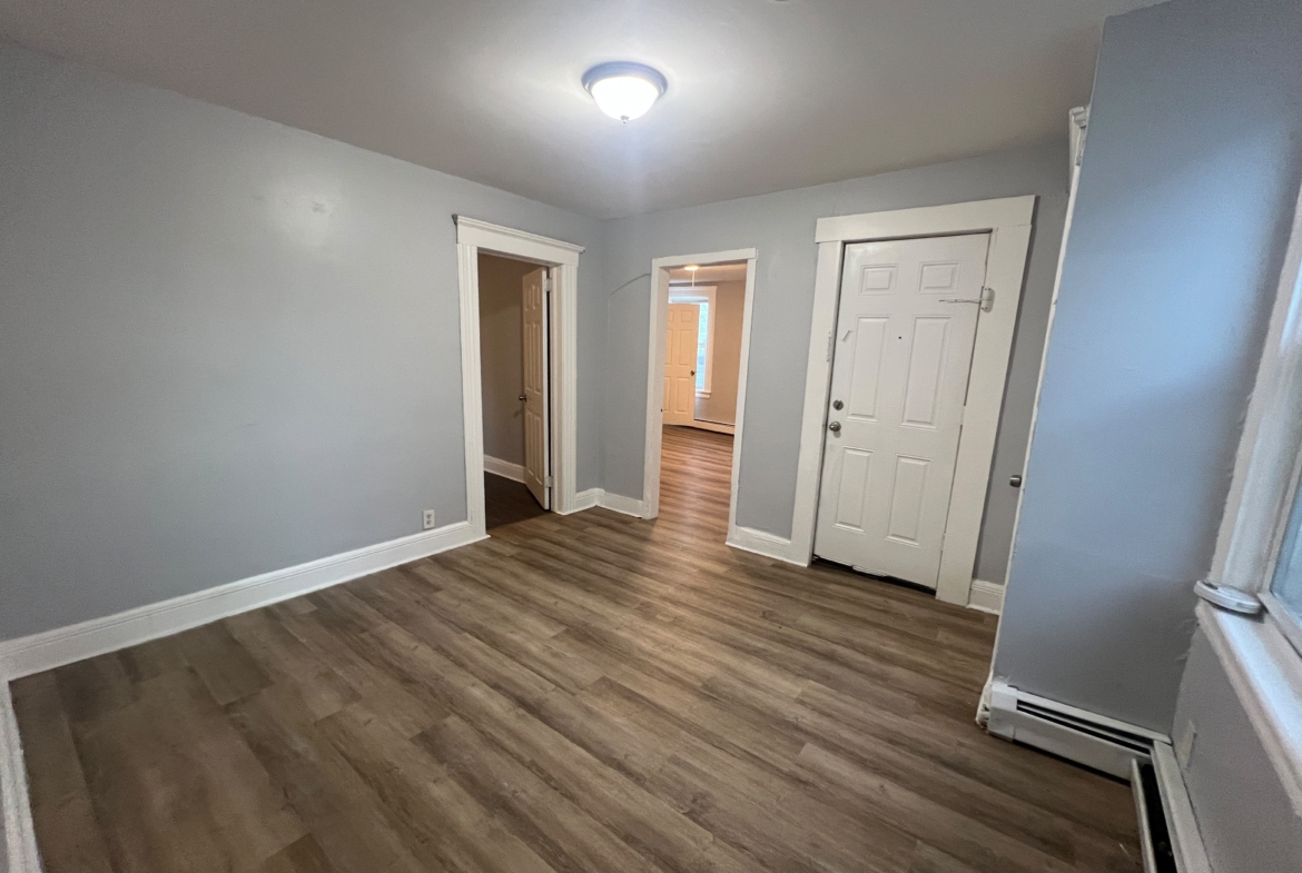 68 Wayne Ave. Apt. 2