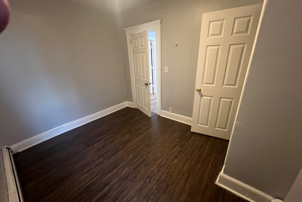 68 Wayne Ave. Apt. 2