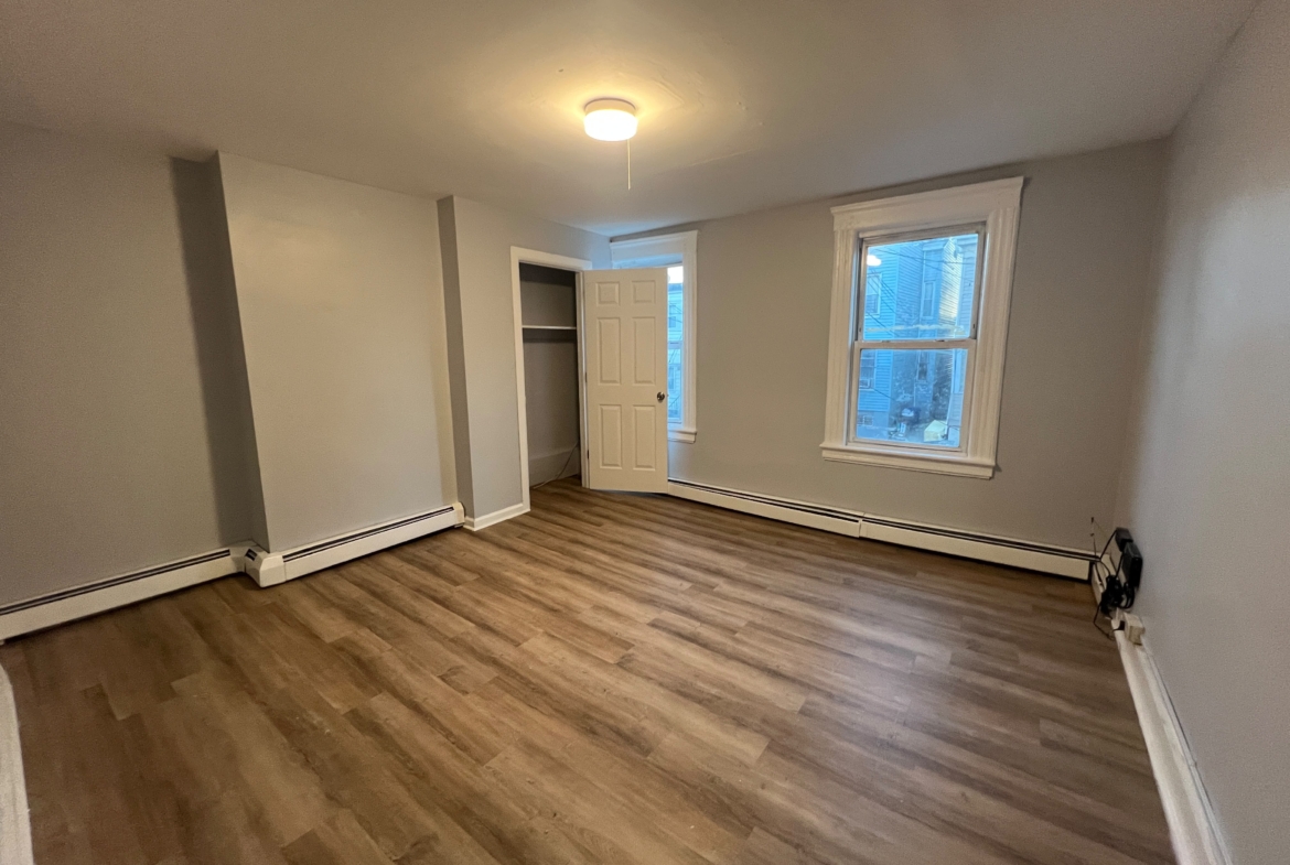 68 Wayne Ave. Apt. 2