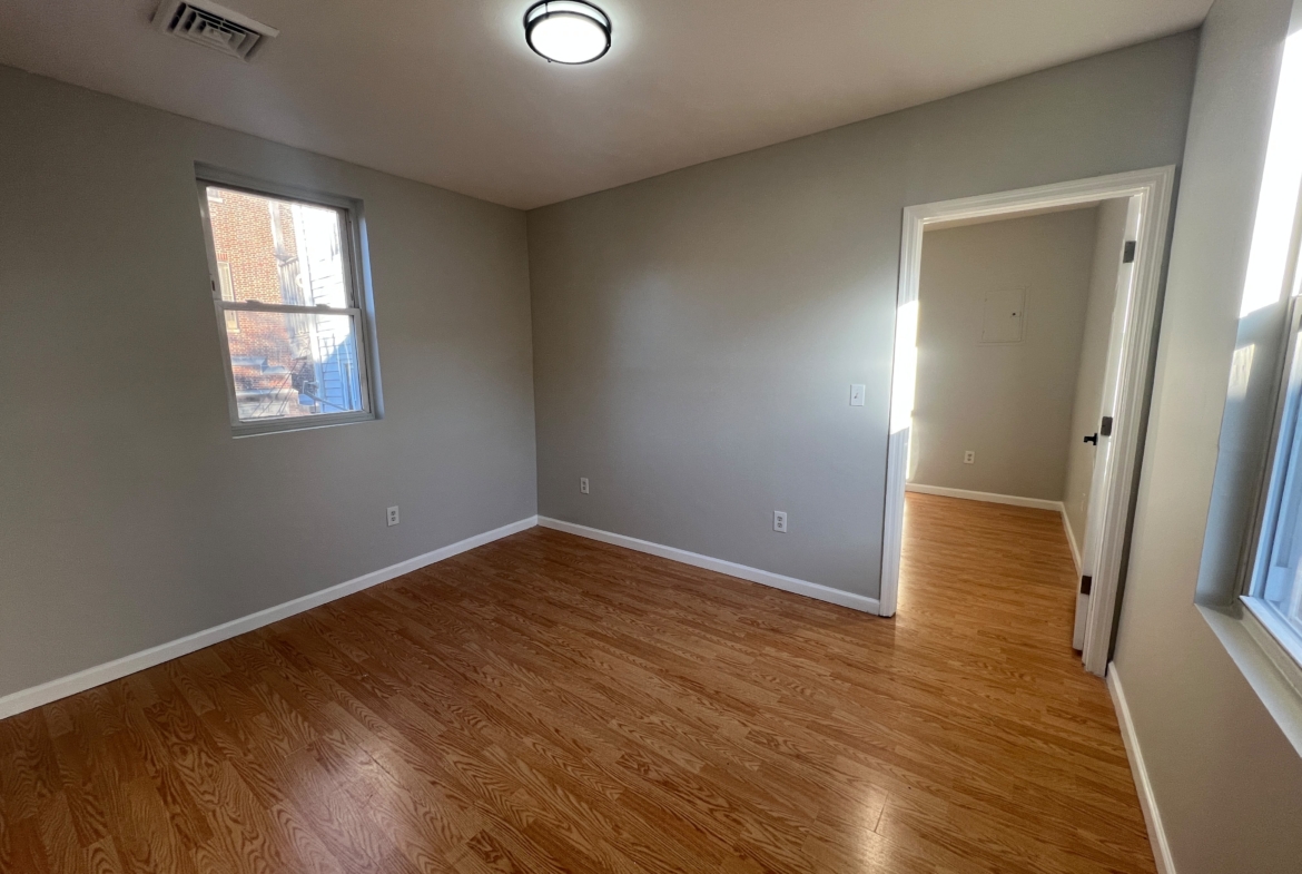 34 Passaic St. Apt. 5