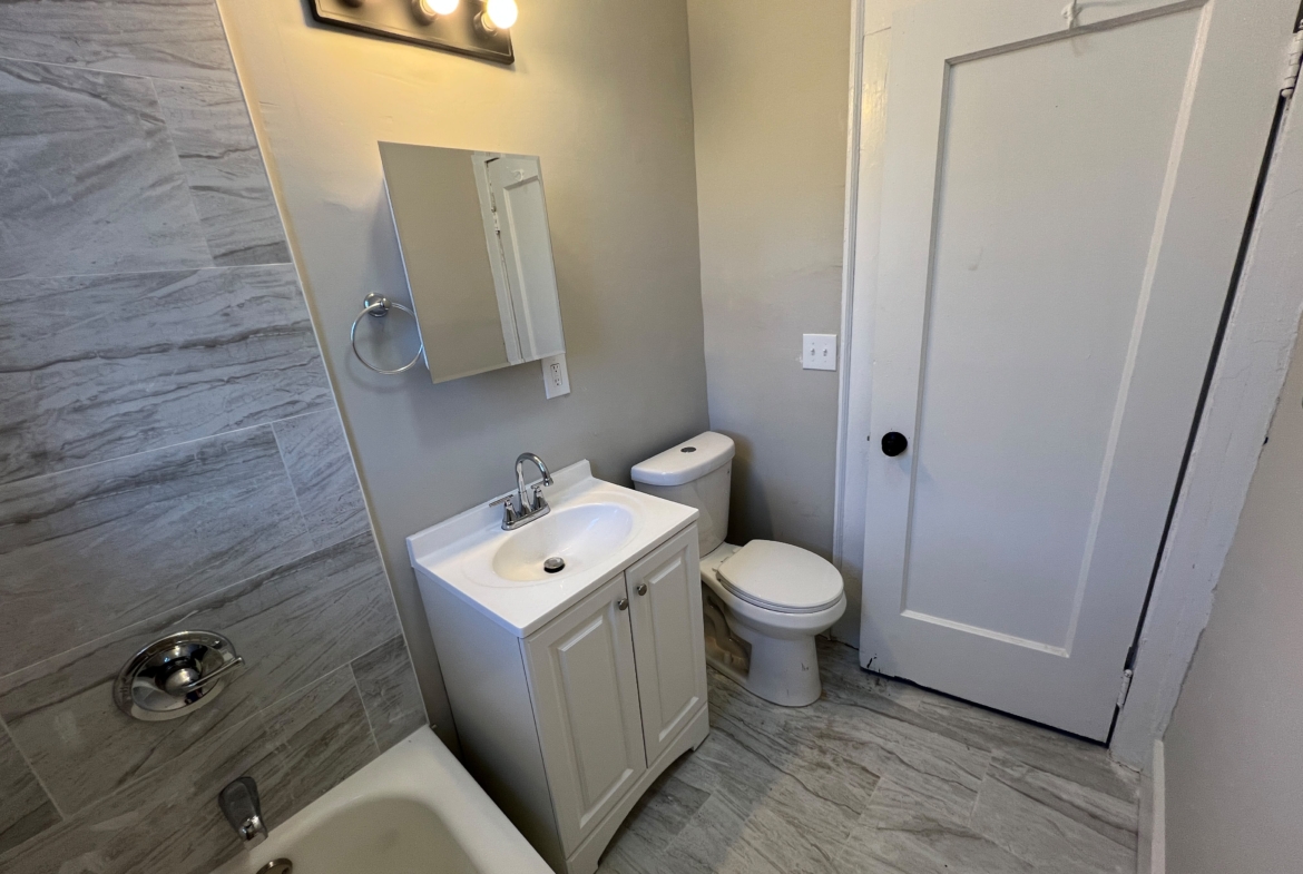 1003 S Orange Ave. Apt. 203