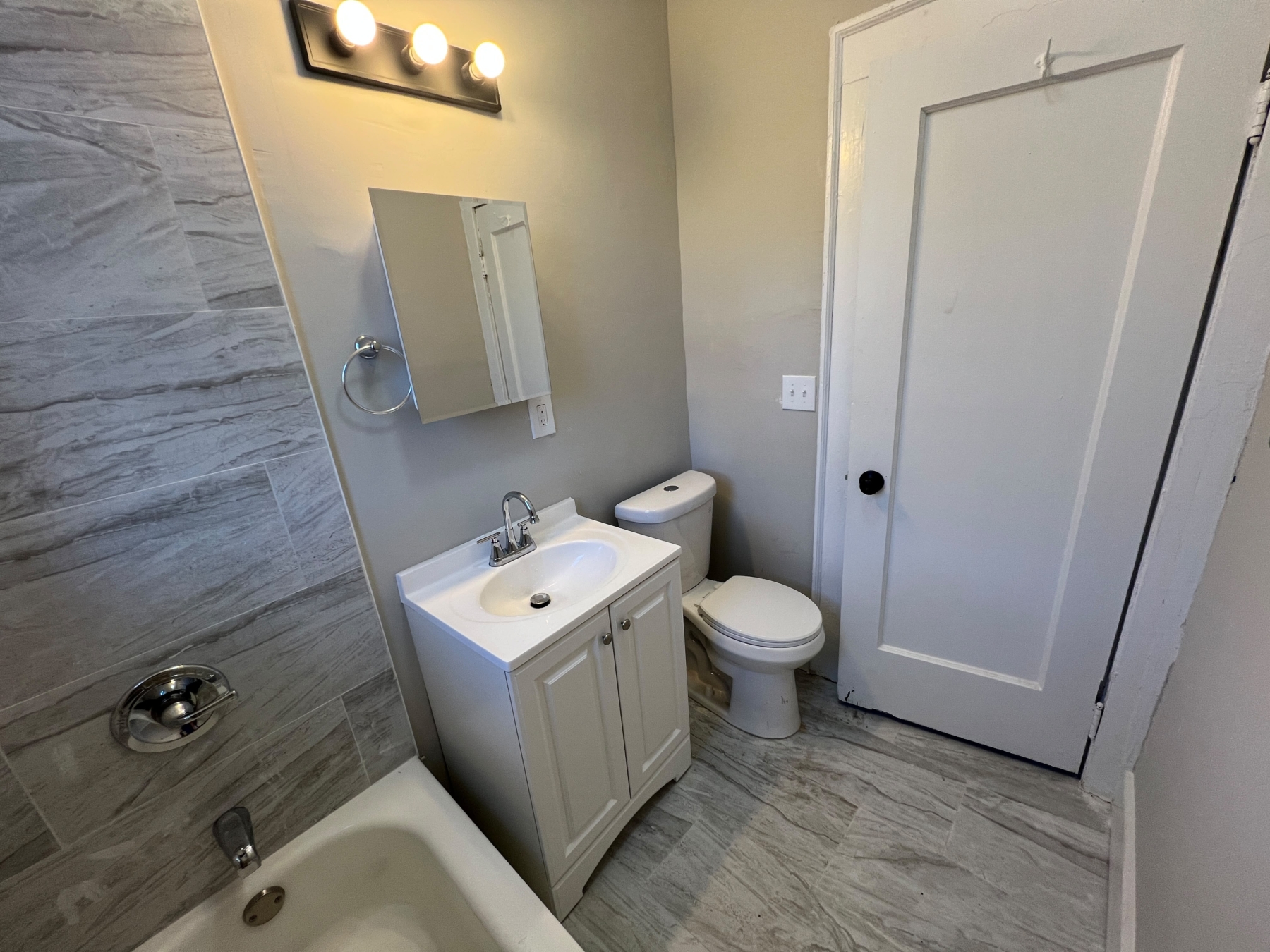 1003 S Orange Ave. Apt. 203