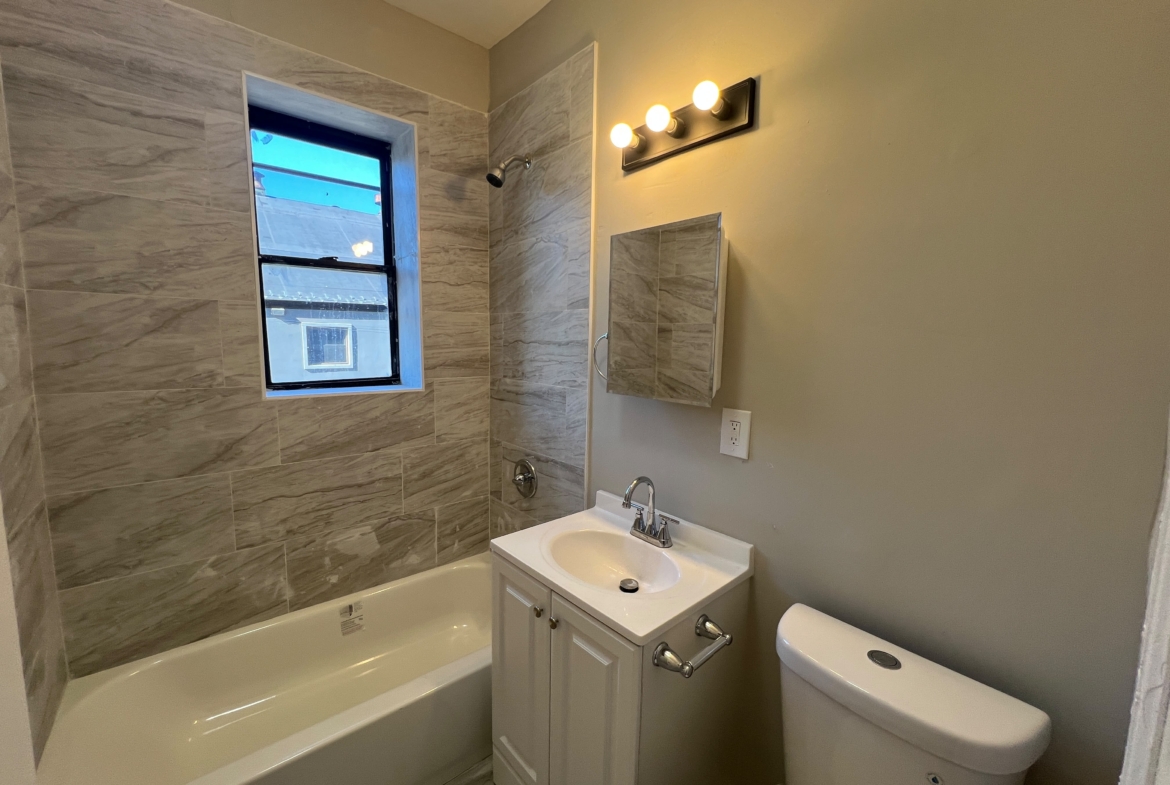 1003 S Orange Ave. Apt. 203