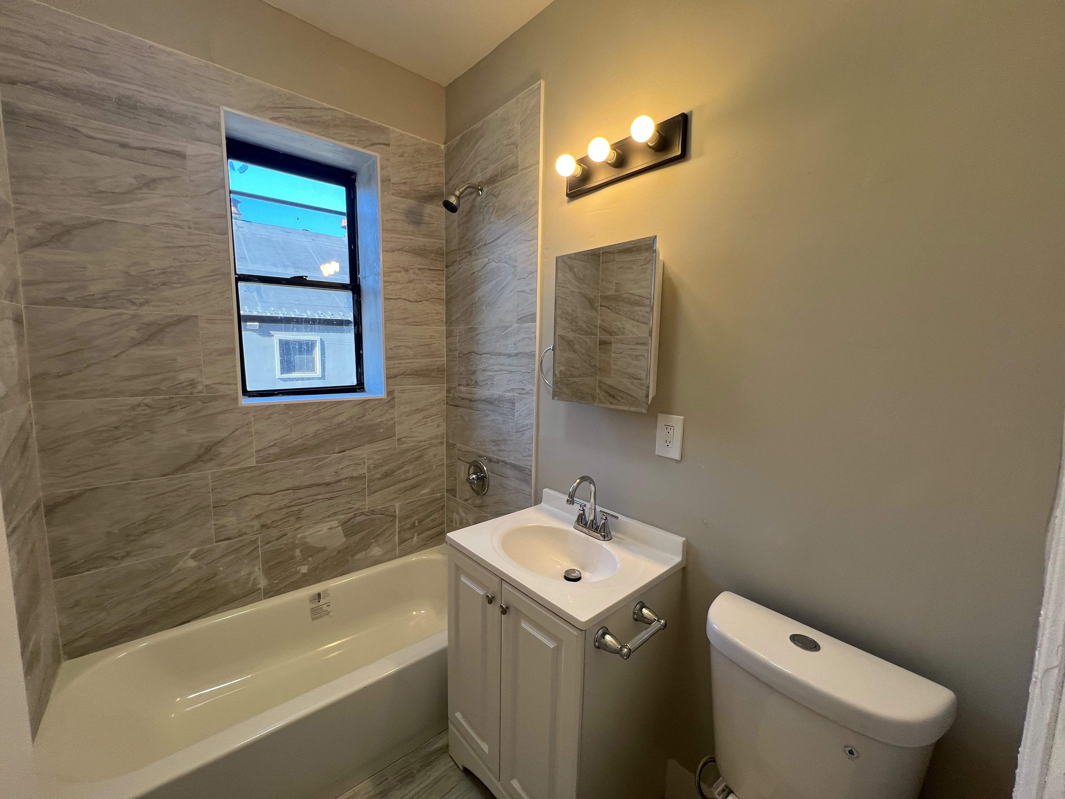 1003 S Orange Ave. Apt. 203